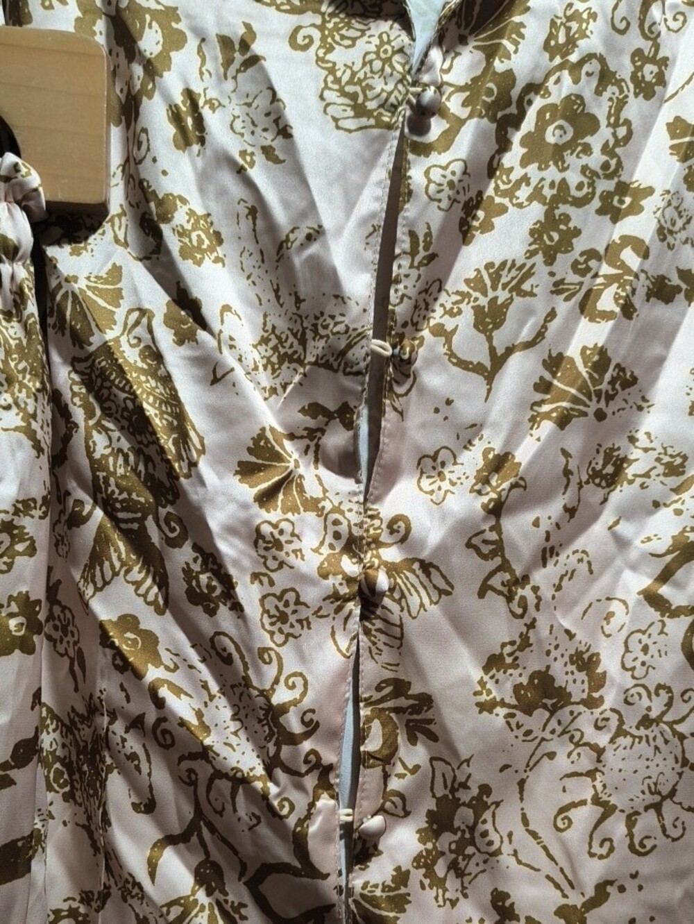 Silky Floral Pajama Set in Light Pink and Gold - Picture 2 of 3